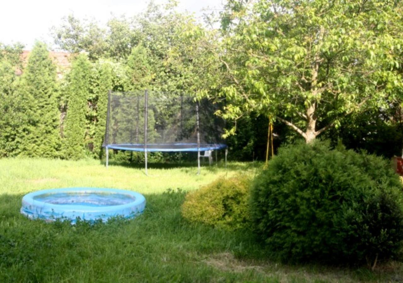 Apartamenty Gorki Male Tuszyn Exterior foto