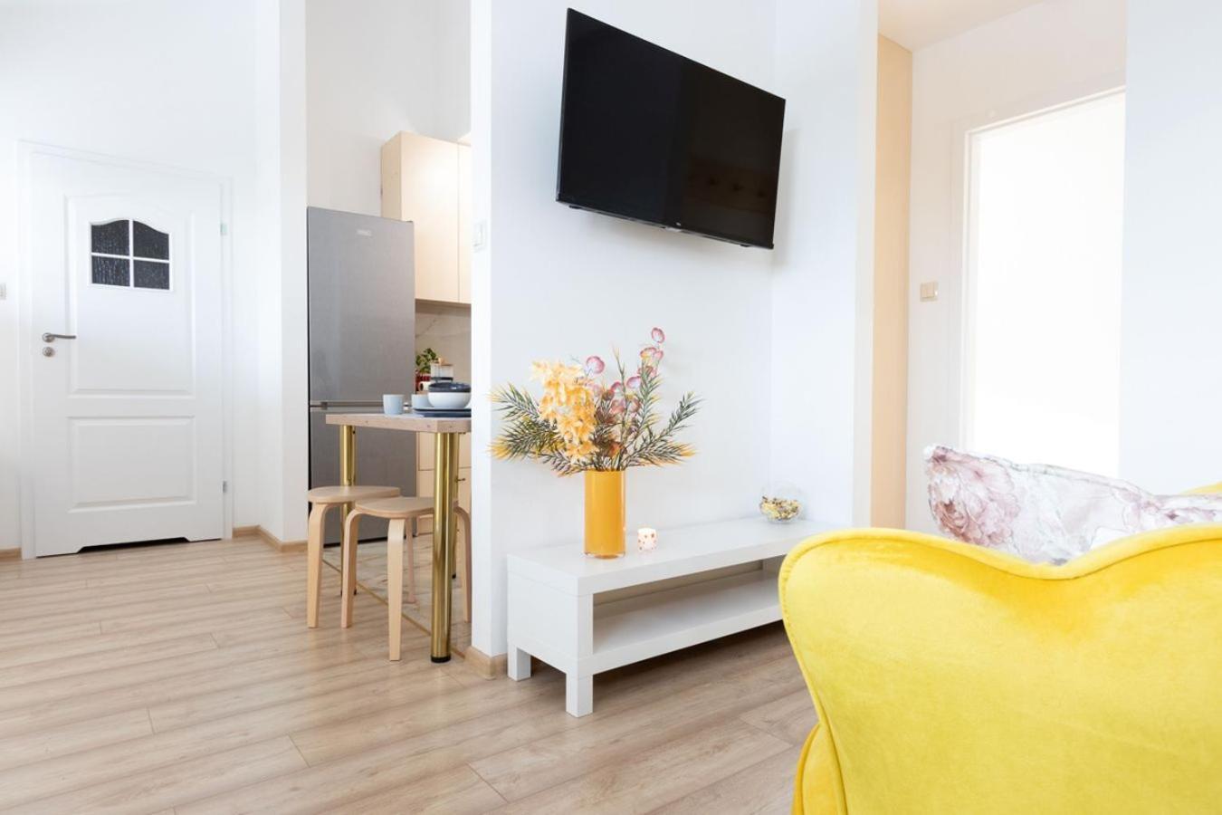 Apartamenty Gorki Male Tuszyn Exterior foto
